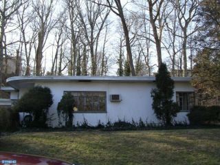 Foreclosed Home - 8506 HULL DR, 19038