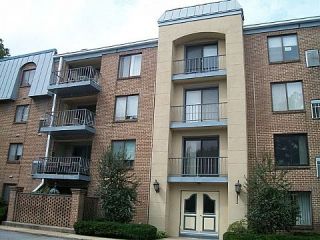 Foreclosed Home - 260 MONTGOMERY AVE APT 404, 19041