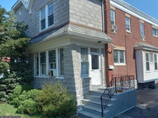 Foreclosed Home - 212 W ALBEMARLE AVE # UNIT UNIT 1, 19050