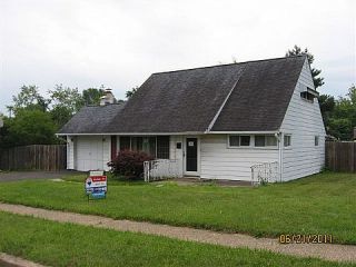 Foreclosed Home - 1 MIDDLE RD, 19056
