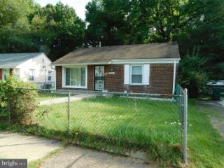 Foreclosed Home - 5602 FLEETWING DR, 19057