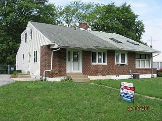 Foreclosed Home - 530 ESSEX RD, 19074