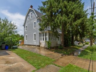 Foreclosed Home - 303 Mohawk Ave, 19074