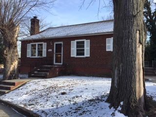 Foreclosed Home - 711 Poplar St, 19079