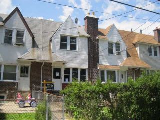 Foreclosed Home - 256 KENT RD, 19082