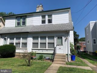 Foreclosed Home - 236 N LINDEN AVE, 19082