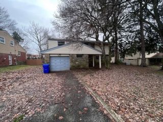 Foreclosed Home - 1506 WISTAR DR, 19095
