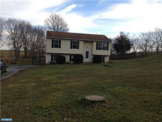 Foreclosed Home - 909 LITTLE ELK CREEK RD, 19363