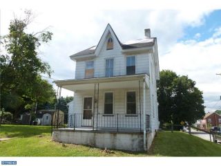 Foreclosed Home - 501 4TH AVE, 19365