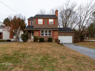 Foreclosed Home - 901 Baylowell Drive, 19380