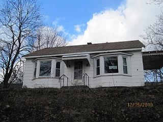 Foreclosed Home - 13 WILLOW DR, 19518