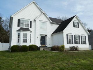 Foreclosed Home - 55 E Darby Circle, 19904