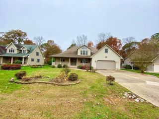 Foreclosed Home - 29949 Sawmill Drive, 19939