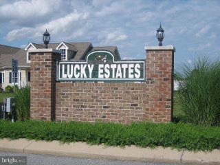 Foreclosed Home - 129 E LUCKY ESTATES DR, 19952