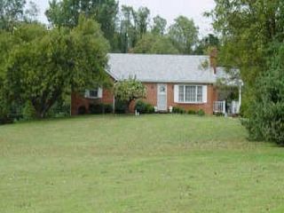 Foreclosed Home - 14919 LEE HWY, 20106