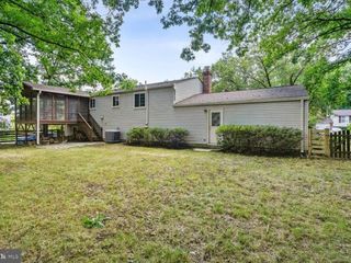 Foreclosed Home - 127 FOREST RIDGE DR, 20164
