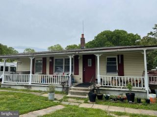 Foreclosed Home - 23212 NECK RD, 20608