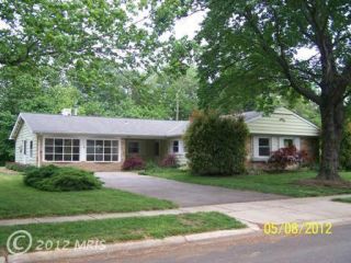 Foreclosed Home - 12308 MALIN LN # 113, 20715