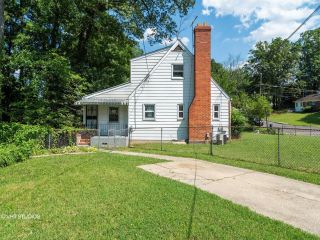 Foreclosed Home - 7120 Foster St, 20747