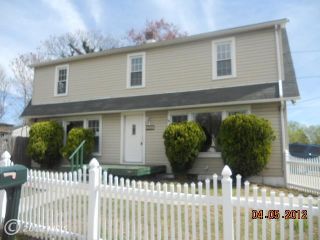 Foreclosed Home - 201 BAR HARBOR RD, 21122