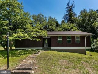 Foreclosed Home - 9133 FIELD RD, 21208