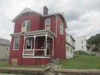 Foreclosed Home - 411 Columbia St, 21502