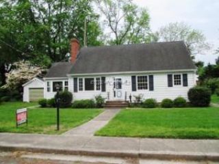 Foreclosed Home - 30421 Pine St, 21853