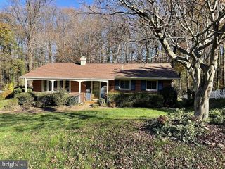Foreclosed Home - 3811 IVYDALE DR, 22003