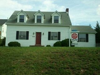 Foreclosed Home - 9229 HOOES RD, 22079