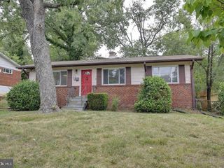 Foreclosed Home - 205 N FURMAN ST, 22304