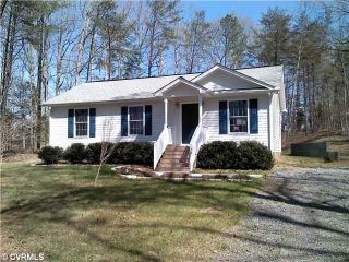 Foreclosed Home - 136 NEEDWOOD DR, 22546