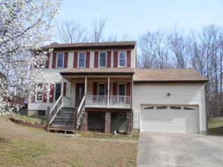 Foreclosed Home - 3230 Titanic Dr, 22554