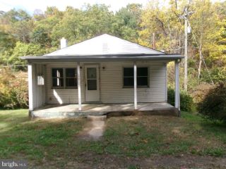Foreclosed Home - 177 DICKS HOLLOW RD, 22603
