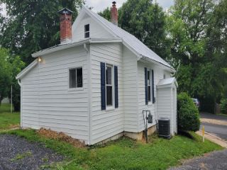 Foreclosed Home - 610 SIMMS AVE, 22802