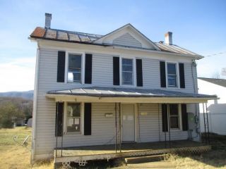 Foreclosed Home - 203 N Third St, 22849