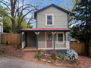 Foreclosed Home - 322 BERRING ST, 22902