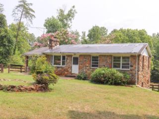 Foreclosed Home - 2310 MEANDER RUN RD, 22948