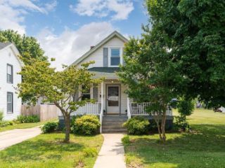 Foreclosed Home - 424 ARCH AVE, 22980