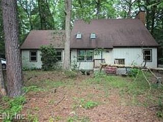 Foreclosed Home - 6725 HOLLYBROOK LN, 23061