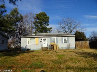 Foreclosed Home - 22 N OAK AVE, 23075