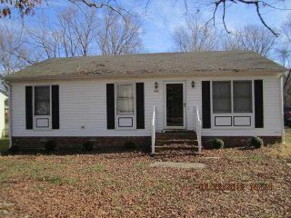 Foreclosed Home - 303 S HOLLY AVE, 23075