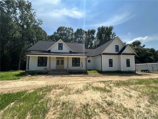 Foreclosed Home - 4950 HUNDLEY PL, 23111