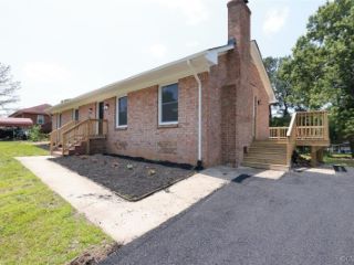 Foreclosed Home - 208 SUMWALT ST, 23150