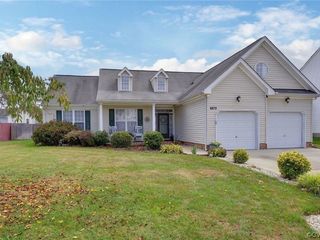 Foreclosed Home - 8872 FENWICK HILLS PKWY, 23168