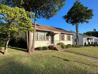 Foreclosed Home - 1107 CARROLTON ST, 23221