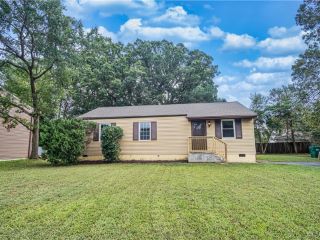 Foreclosed Home - 2307 CROSSCREEK RD, 23223