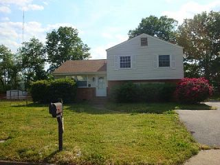 Foreclosed Home - 532 TARPLEY RD, 23225