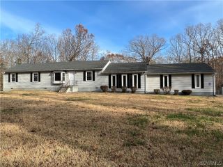 Foreclosed Home - 7438 CHEROKEE RD, 23225