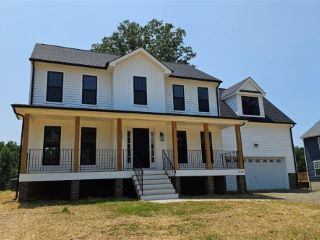 Foreclosed Home - 5608 OMO RD, 23234