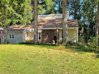Foreclosed Home - 10300 PEBBLEBROOK PL, 23238